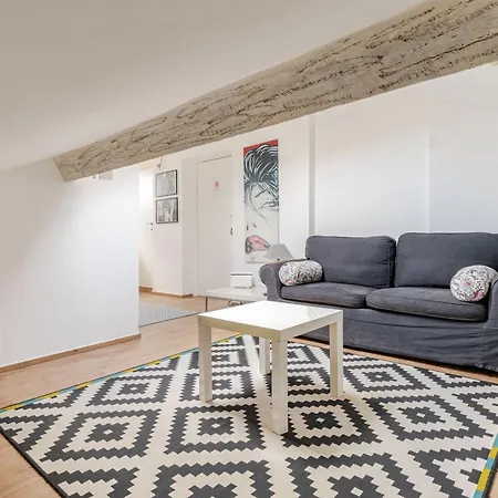 Apartamento The White Attic